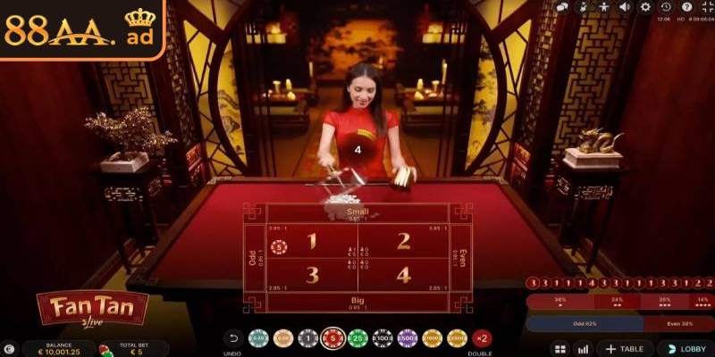 Bàn cược được hiển thị hình tròn với khay hạt trung tâm